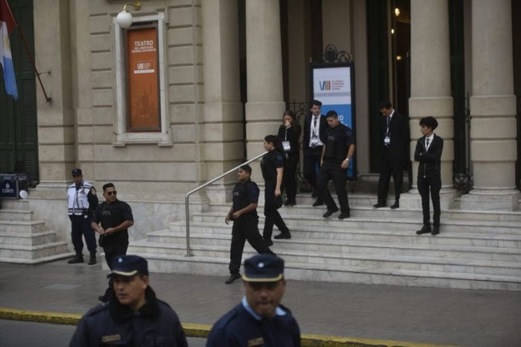 El Congreso de la Lengua arranca este miércoles en Córdoba con un inusual operativo de seguridad en la capital de la ciudad.