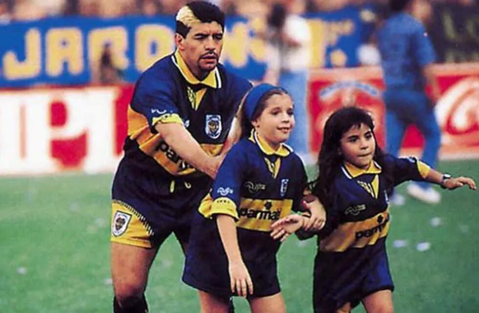 Dalma y Gianinna Maradona recordaron a su padre en el día de su cumpleaños (Foto: Internet)