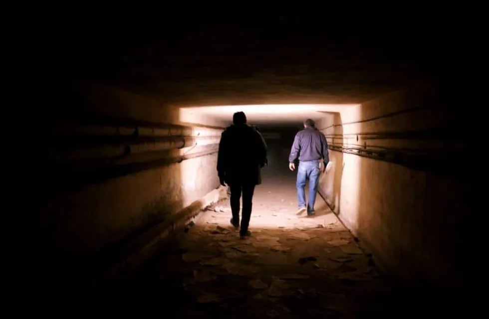 Los túneles subterráneos contectan el Hogar de Ancianos con la Escuela de Policía.