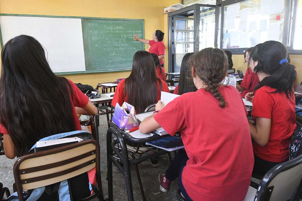 Argentina obtuvo bajos resultados en las pruebas PISA: el 70% de los alumnos no alcanza el nivel básico en matemática.
