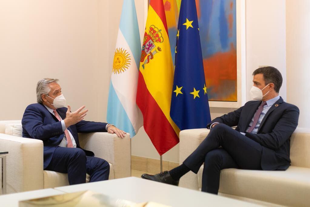Alberto Fernández y Pedro Sánchez. (Foto: Presidencia)
