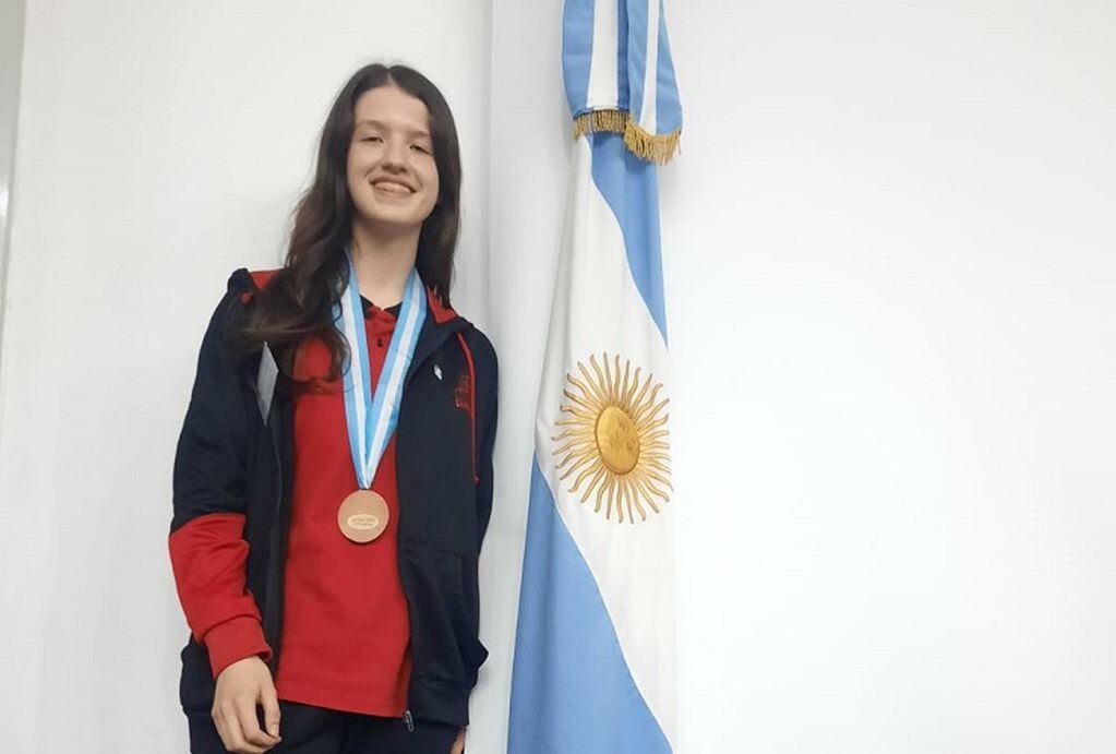 Julieta Álvarez, oro en las Olimpiadas nacionales de Geografías.