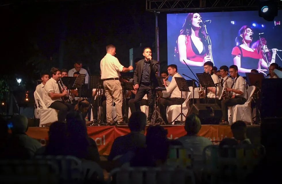 Banda tributo a Luis Miguel en Arroyito