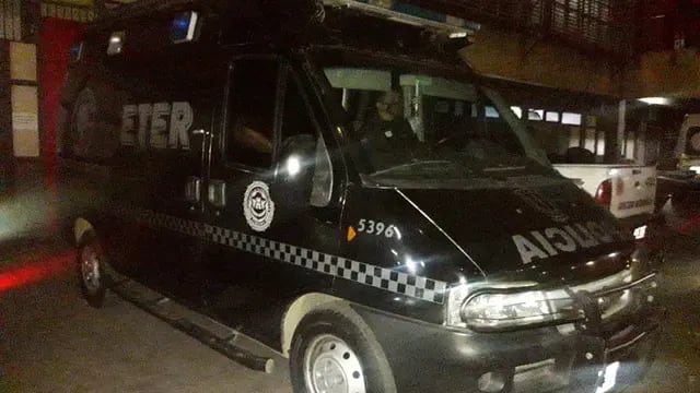 Allanamientos en Córdoba y Villa Allende por las amenazas en la interna de la barra de Belgrano (Policía de Córdoba).