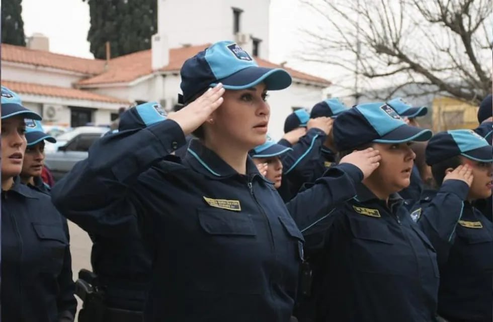 La Policía Barrial se presentó en La Calera.
