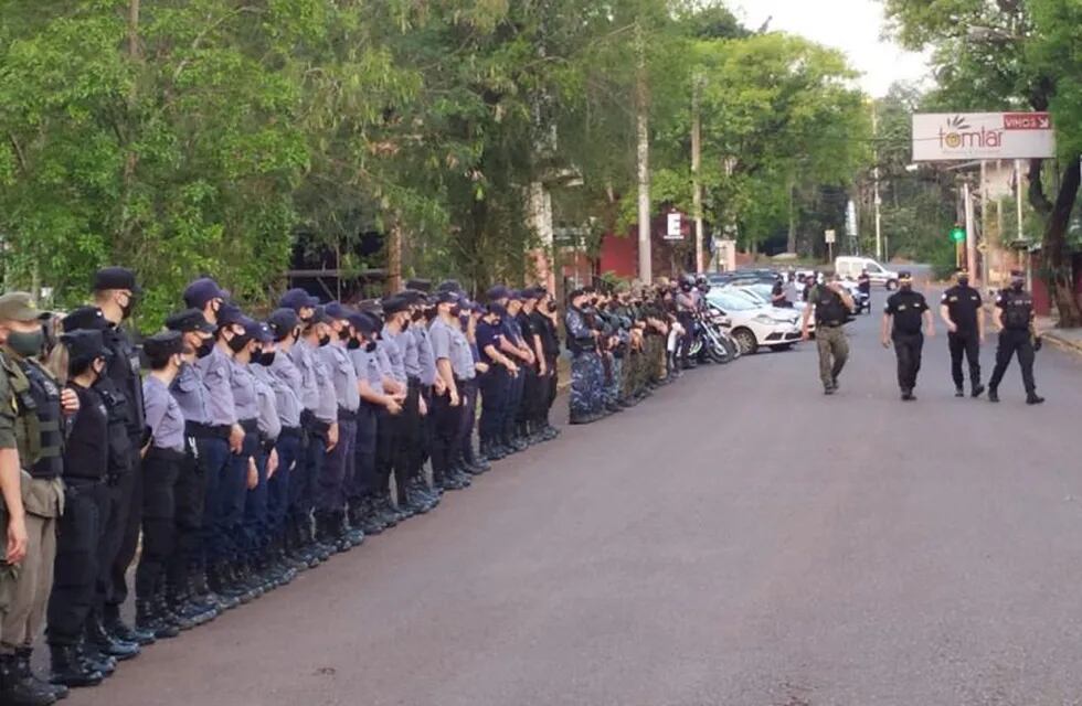 Fuerzas de seguridad realizaron un megaoperativo en Iguazú