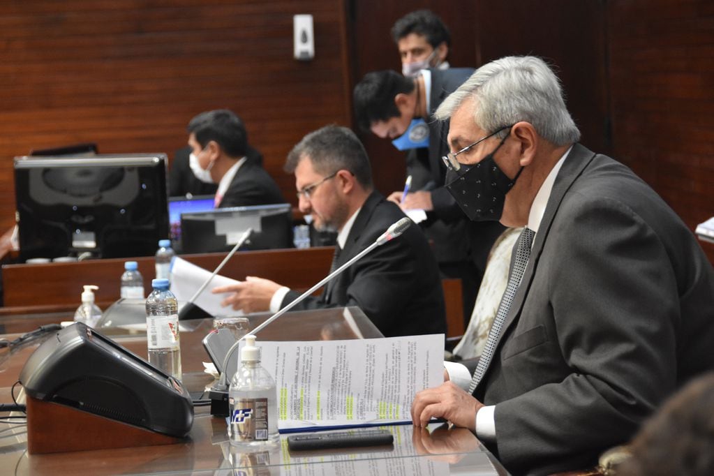 El vicegobernador Carlos Haquim presidió la tercera sesión ordinaria de la Legislatura, que adhirió a la obligatoriedad de la vacunación anti Covid-19.