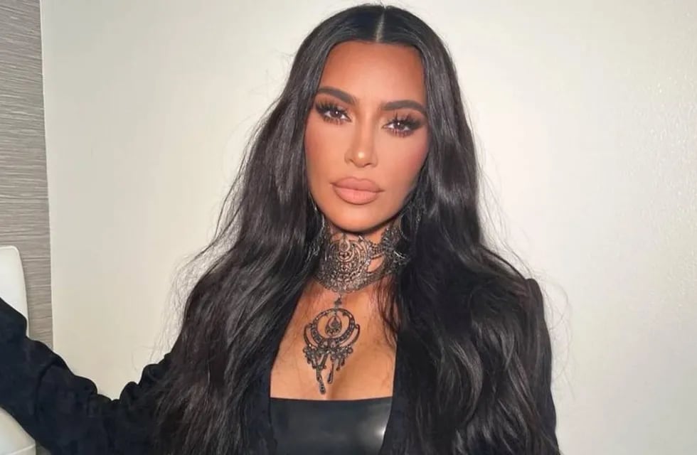 Como una diosa de otra galaxia, Kim Kardashian paralizó Instagram mostrando mucha piel