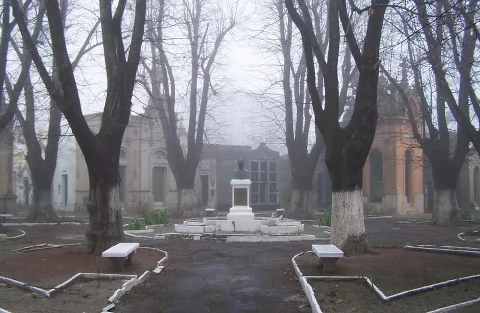 Cementerio de La Plata. Un proyecto de ordenanza propone la creación de un Cementerio para Animales.