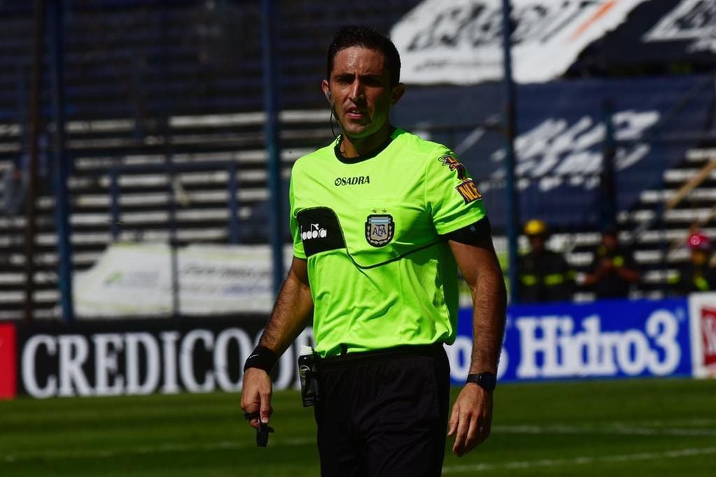 Nazareno Arasa será el árbitro que estará en el duelo entre Unión de Santa Fe y Talleres, que se jugará el domingo 22 de agosto, desde las 13.30.