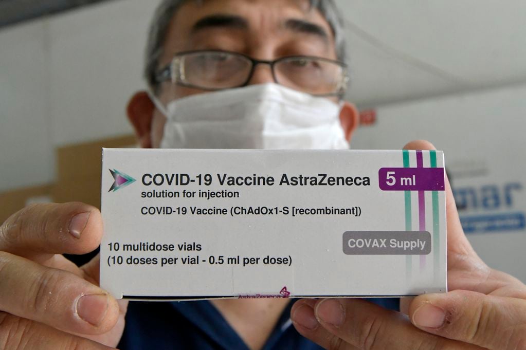 Las vacunas que podría liberar Estados Unidos son del laboratorio AstraZeneca.
Foto: Orlando Pelichotti  / Los Andes


