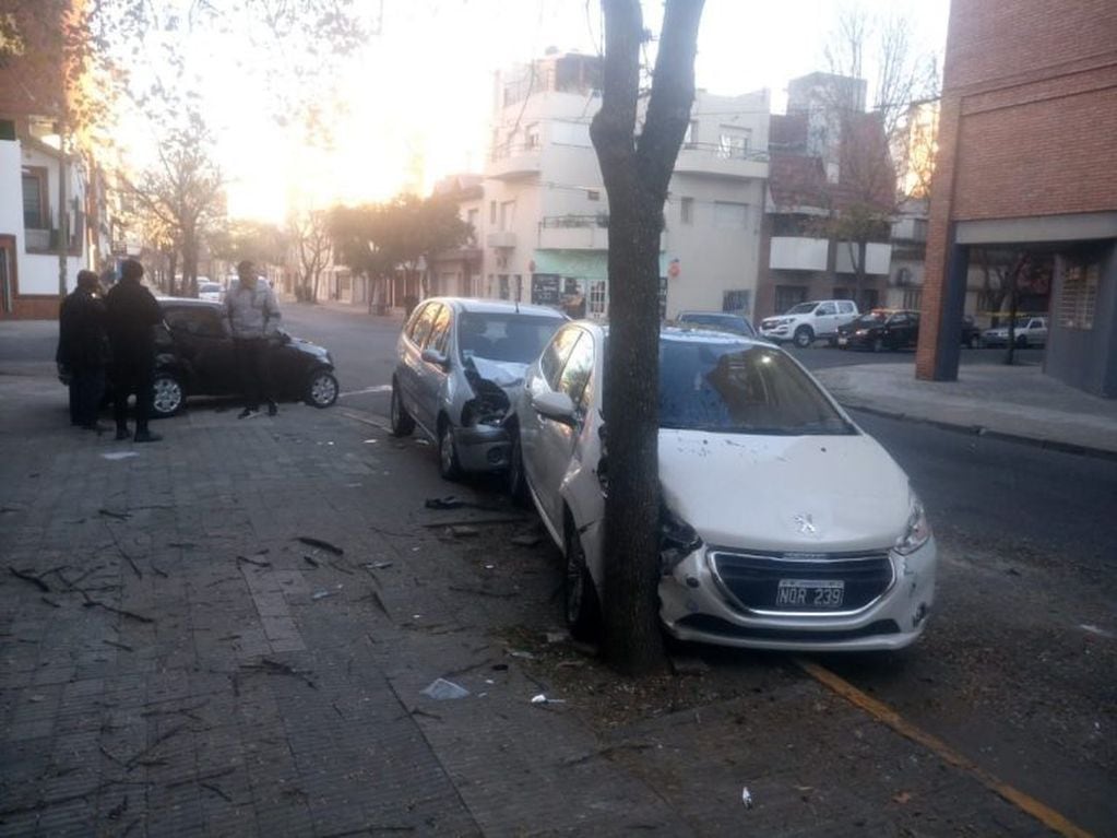 El accidente se registró en Montevideo y Rodríguez. (Radio Dos)
