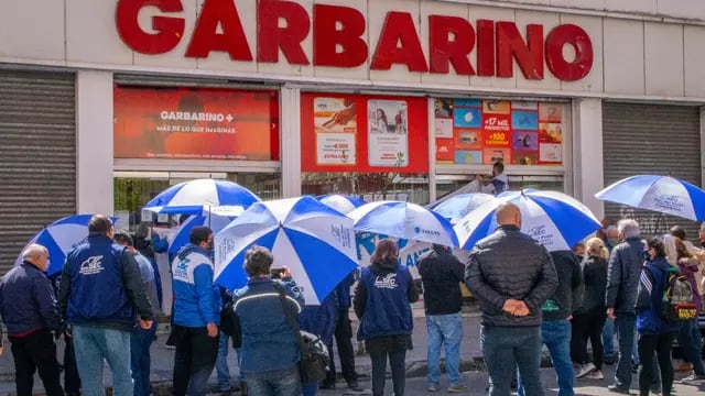 Denuncian que el grupo Garbarino sigue sin pagar los sueldos a sus empleados