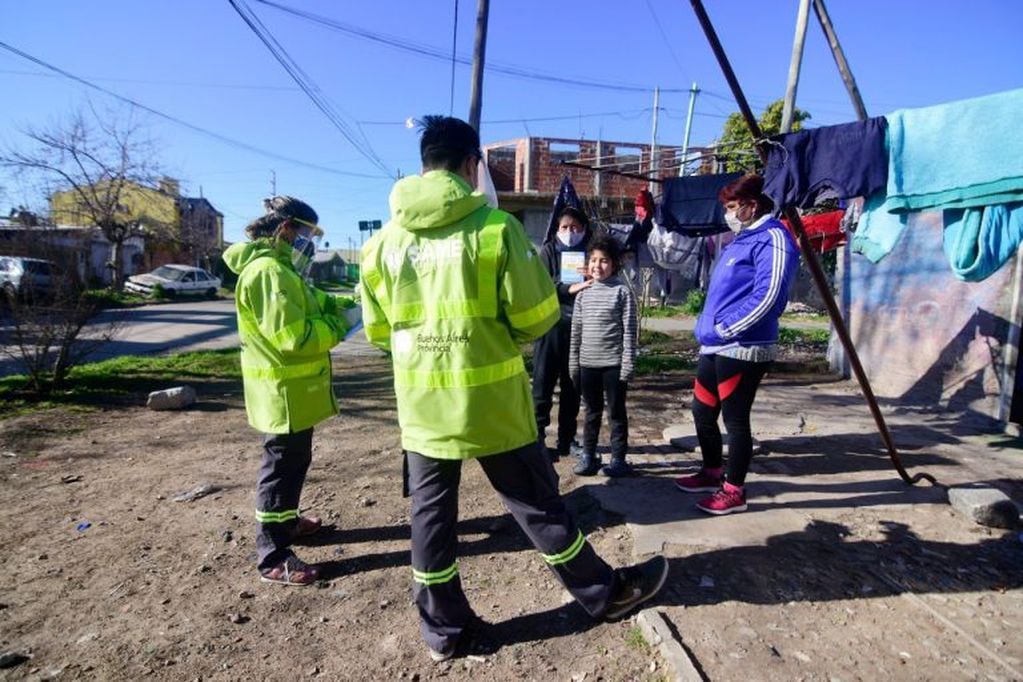 Ante la llegada de la primavera, refuerzan los operativos para concientizar sobre los riesgos de contagio de Covid (Municipalidad de La Plata)