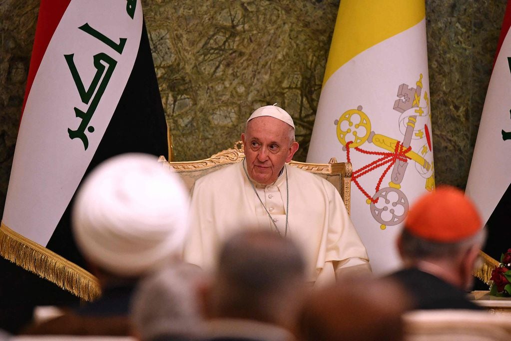 El papa Francisco llegó a Irak, país que nunca había sido visitado por un Sumo Pontífice. (AFP)