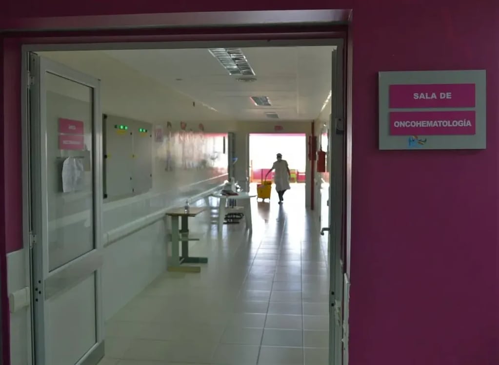 La Sala Fucsia del Hospital Materno Infantil se encuentra en el tercer piso del edificio situado en la avenida Córdoba, en San Salvador de Jujuy.
