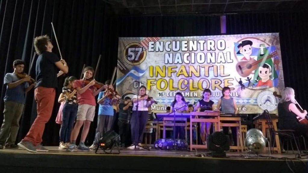 Apertura del Festival con la Orquesta de La Cumbre.
