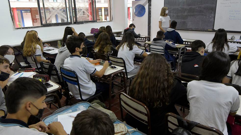 El Sindicato de docentes llama a un paro programado para este jueves en las escuelas de la Ciudad de Buenos Aires en reclamo de la reapertura de las paritarias y la reforma del estatuto que los nuclea.