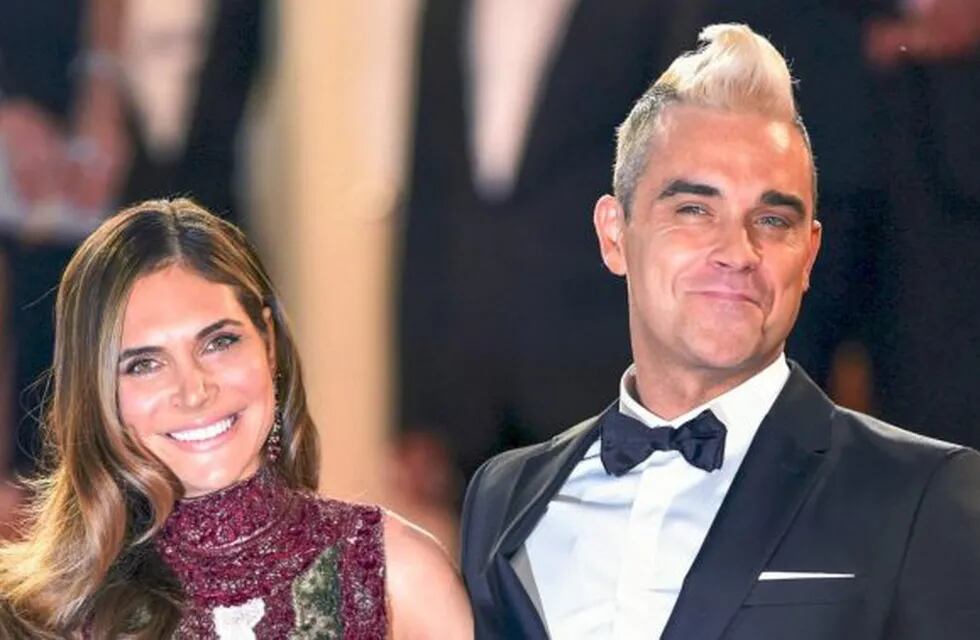 Robbie Williams y su esposa, ¿parecida a Amalia Granata?