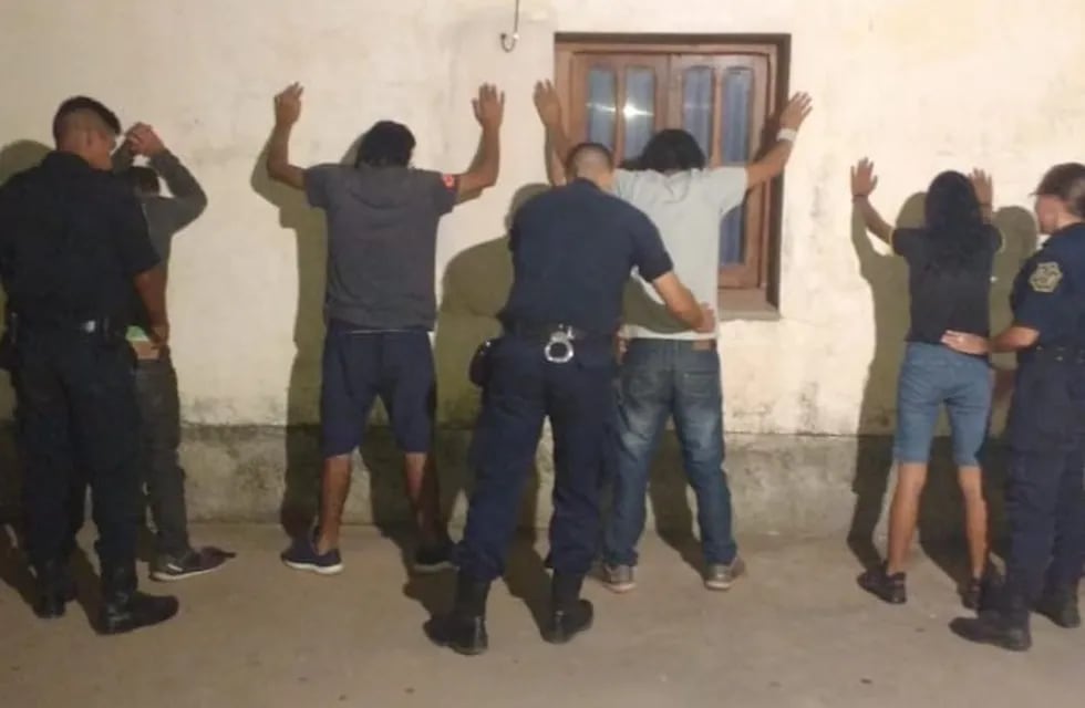 Arrestaron a ocho colombianos que tenían prohibido entrar a la Argentina