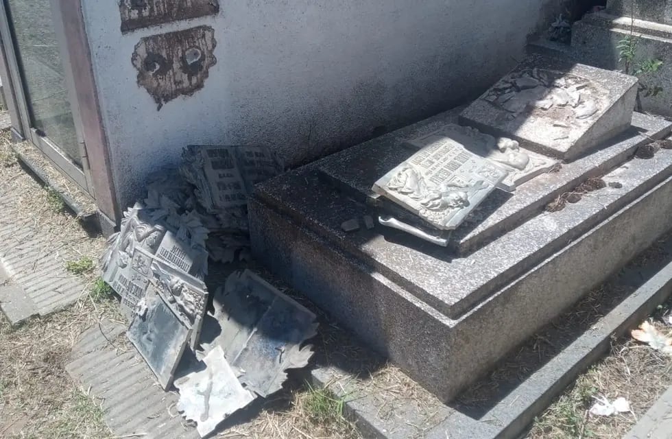 Hallaron 33 placas robadas en el Cementerio de Punta Alta.
