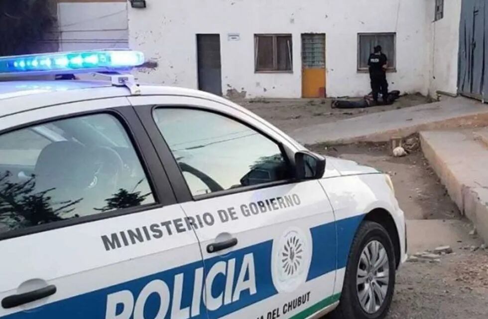 La Policía de Comodoro Rivadavia allanó una casa en donde vivían cinco víctima de trata de personas. Imagen Ilustrativa.