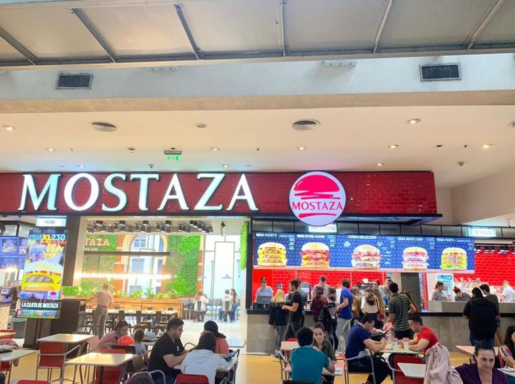 Así es el nuevo local de Mostaza en el Patio Olmos.