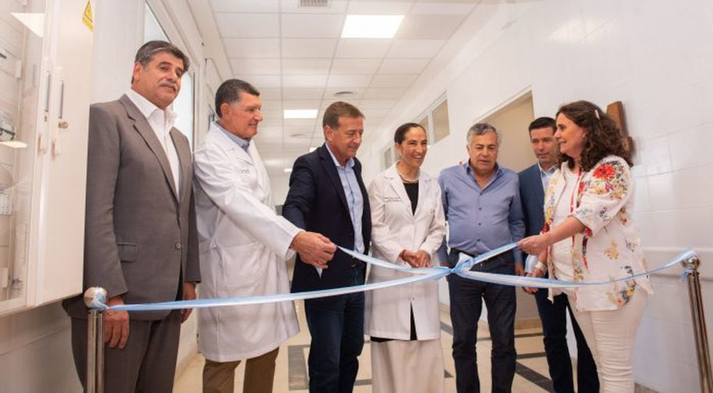 Inauguraron el primer Centro de Trasplante de Médula Ósea del oeste del país en el Hospital Central, de Mendoza.