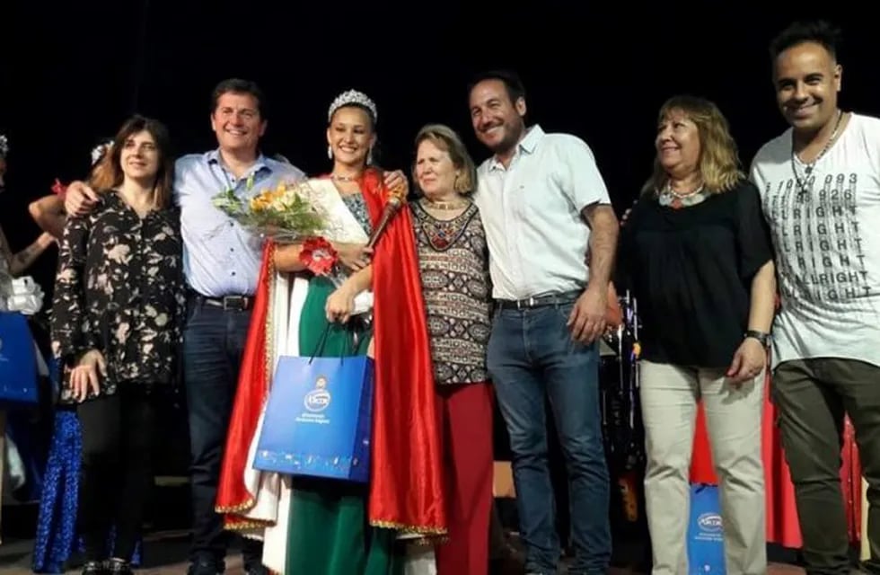 Delfina Micaelli Reina de Arroyito 2019