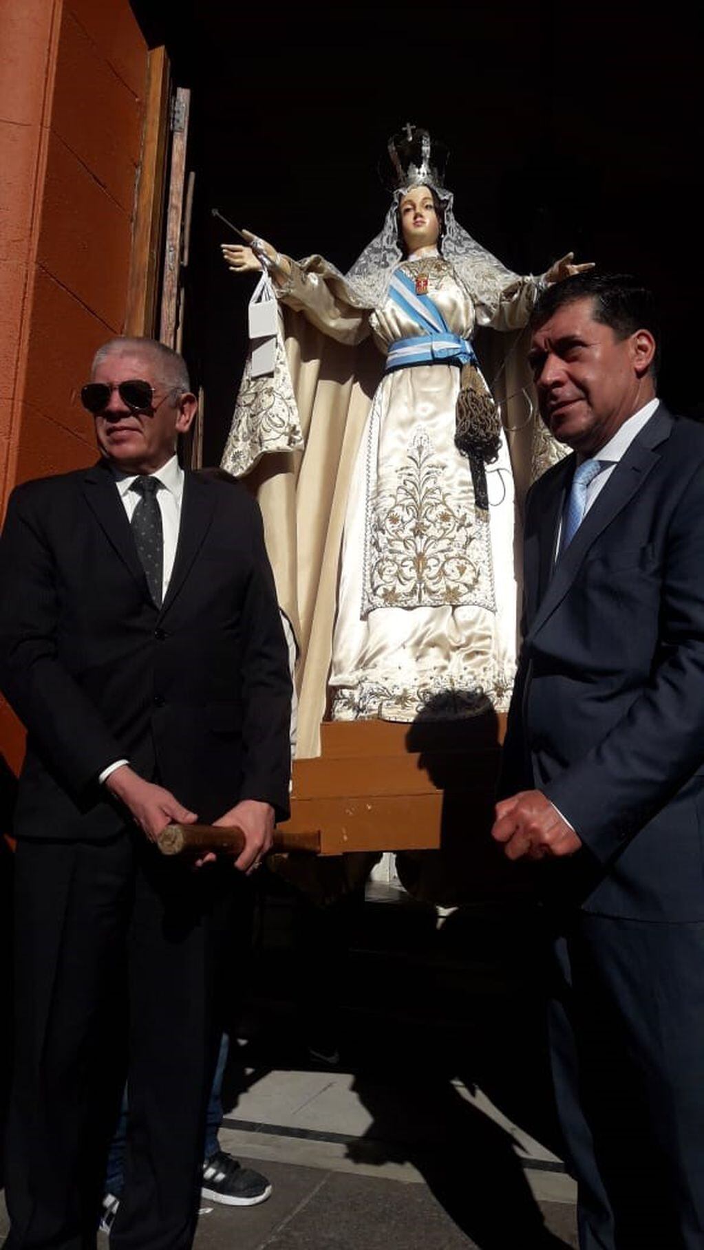 El gobernador Casas recibió a la Virgen de la Merced