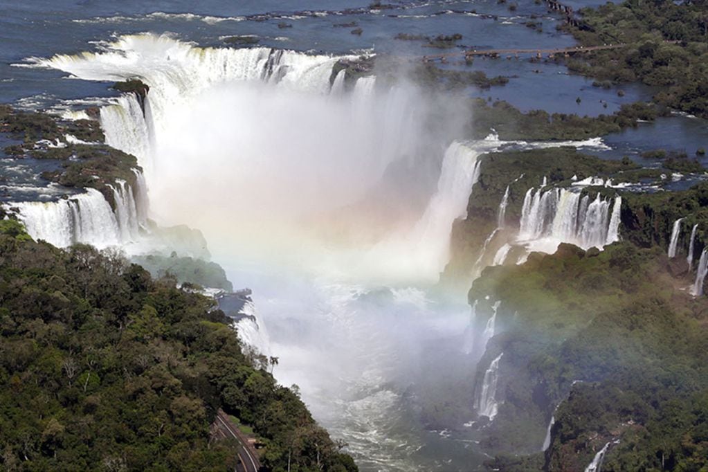 Las Cataratas del Iguazú. Los 3 mejores lugares de Argentina para visitar en otoño