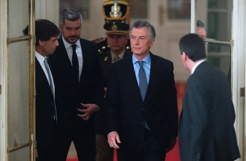 El presidente Mauricio Macri llega a la toma de juramento de su nuevo ministro de Hacienda, Hernán Lacunza. Crédito: EFE/ Juan Ignacio Roncoroni.