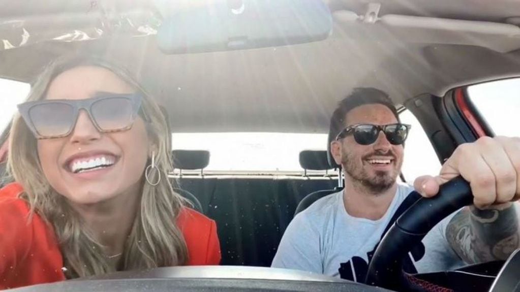 Federico Bal y Melina Carballo cantaron en el auto y lo mostraron en las redes sociales  (Foto: Instagram/ @balfederico)