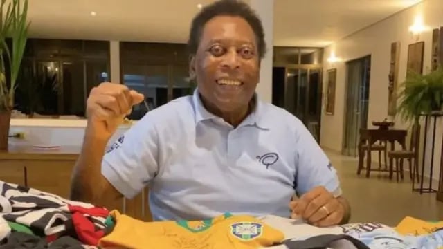 Pelé está luchando contra el cáncer de colon que se le diagnosticó en septiembre de 2021.
