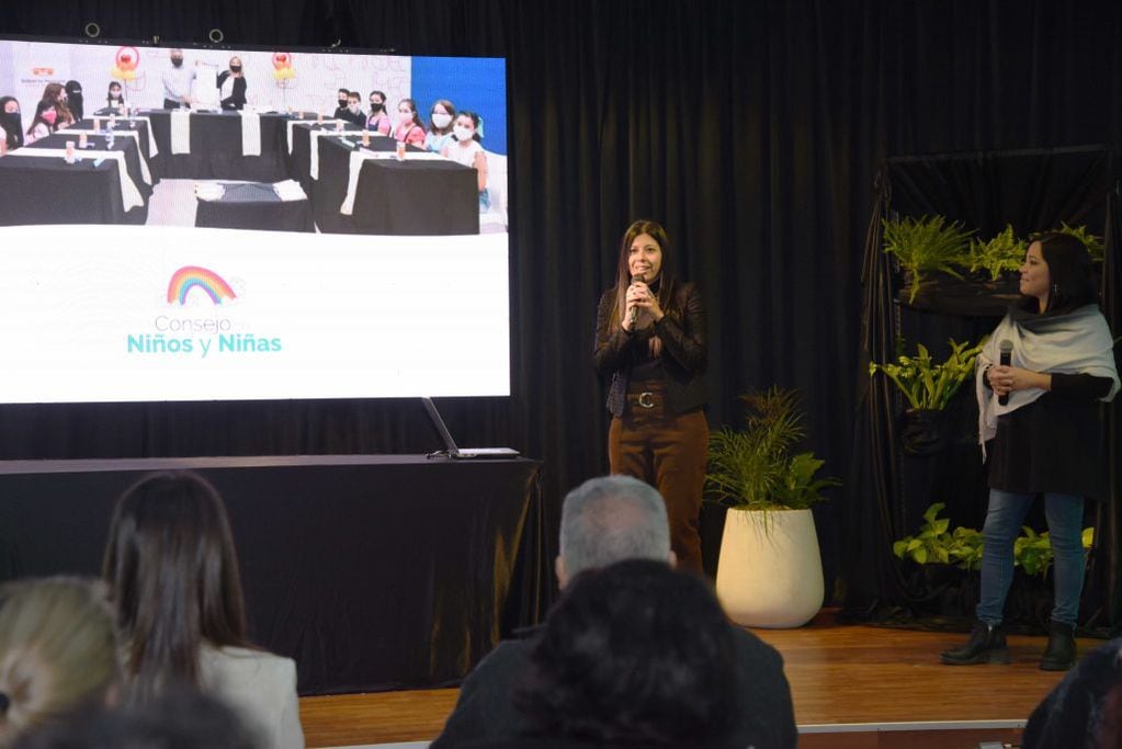 Laura Pagani presidente Fundación Arcor visitó Arroyito