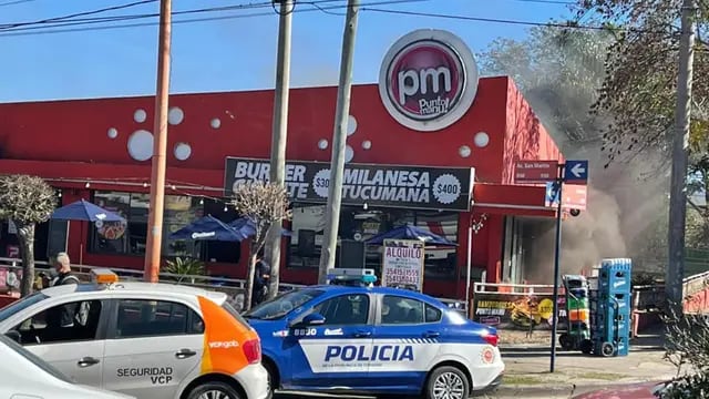 Se incendió un local de comidas rápidas en Carlos Paz.