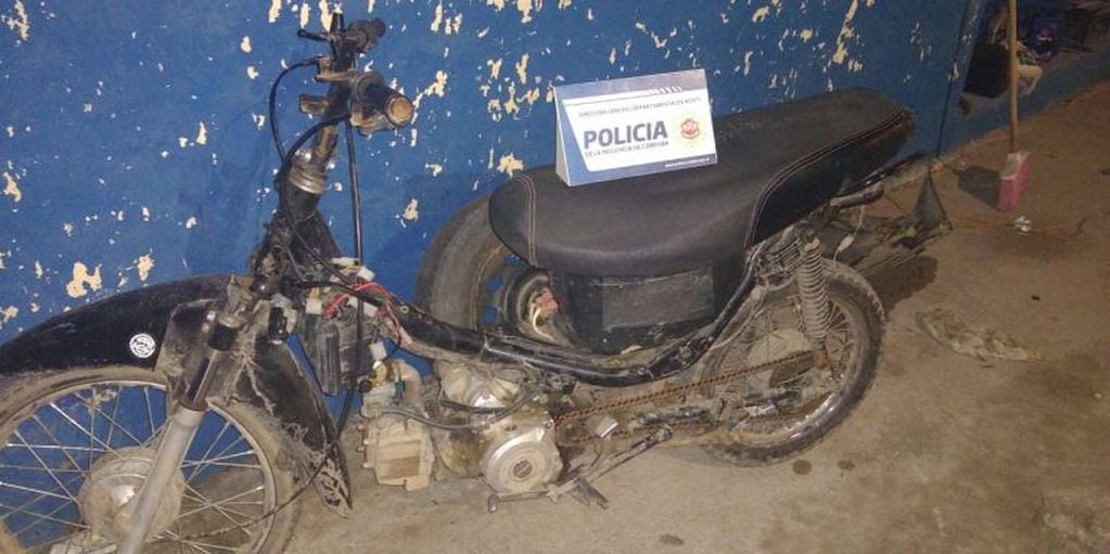Secuestro de motovehiculos por la policia en Arroyito sin documentación ni medidas de seguridad