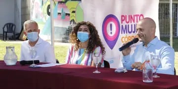 Presentación del Operativo Verano del programa Punto Mujer en Carlos Paz