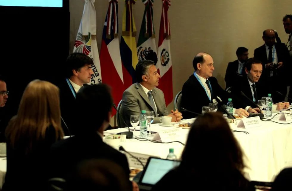 Cornejo encabezó la apertura de la Cumbre del Mercosur.