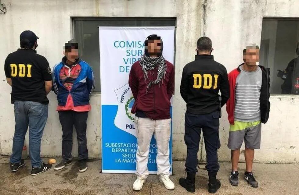 Los tres detenidos por el crimen en Virrey del Pino. (crédito: Crónica)