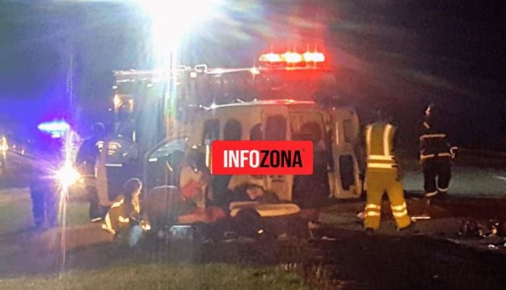 Un nene murió tras el vuelco de una camioneta en la Ruta 2 (Foto: Infozona)