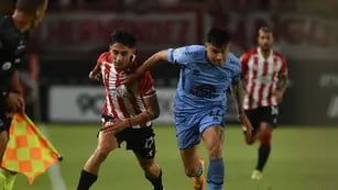 Belgrano lo perdió sobre la hora en el debut con Estudiantes en La Plata