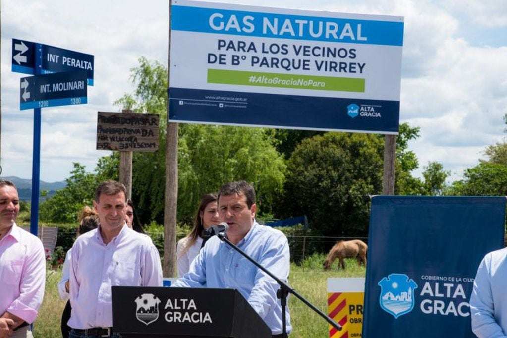 El Vice intendente, Juan Manuel Saieg otras de las autoridades municipales presentes