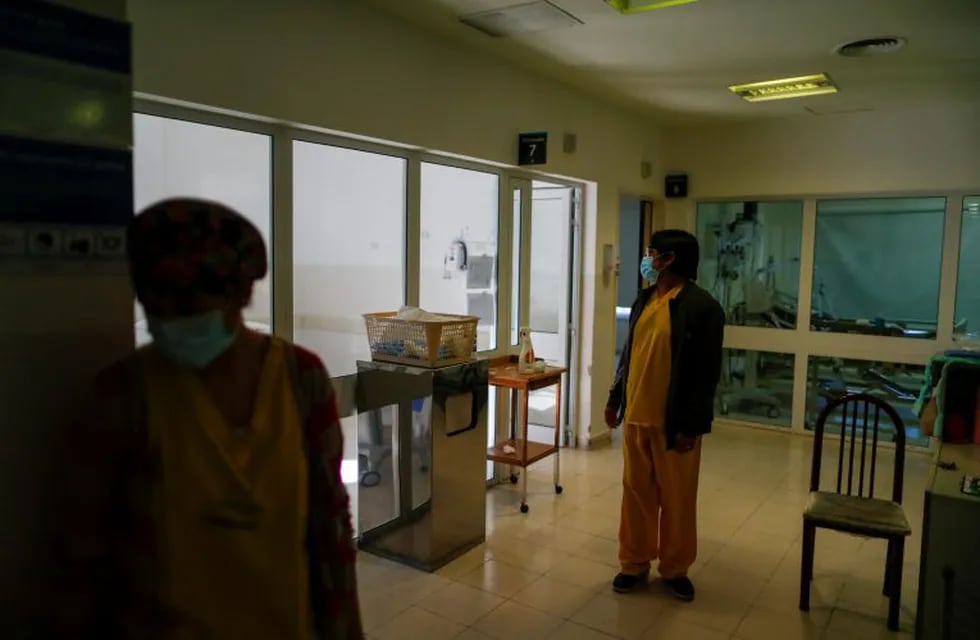 La pandemia obligó a extremar las medidas en salas de terapia intensiva de todo el país.