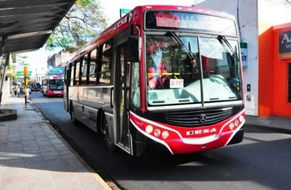 Normal funcionamiento del transporte público en Corrientes.