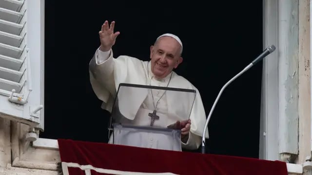 El Sumo Pontífice manifestó sentir "vergüenza" ante los abusos sexuales a miles de niños en la Iglesia francesa. (AP).