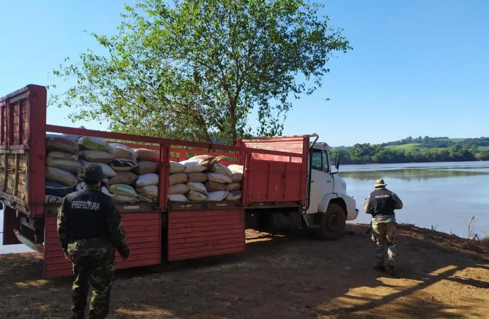 Secuestran casi 9 toneladas de soja ilegal en El Soberbio.