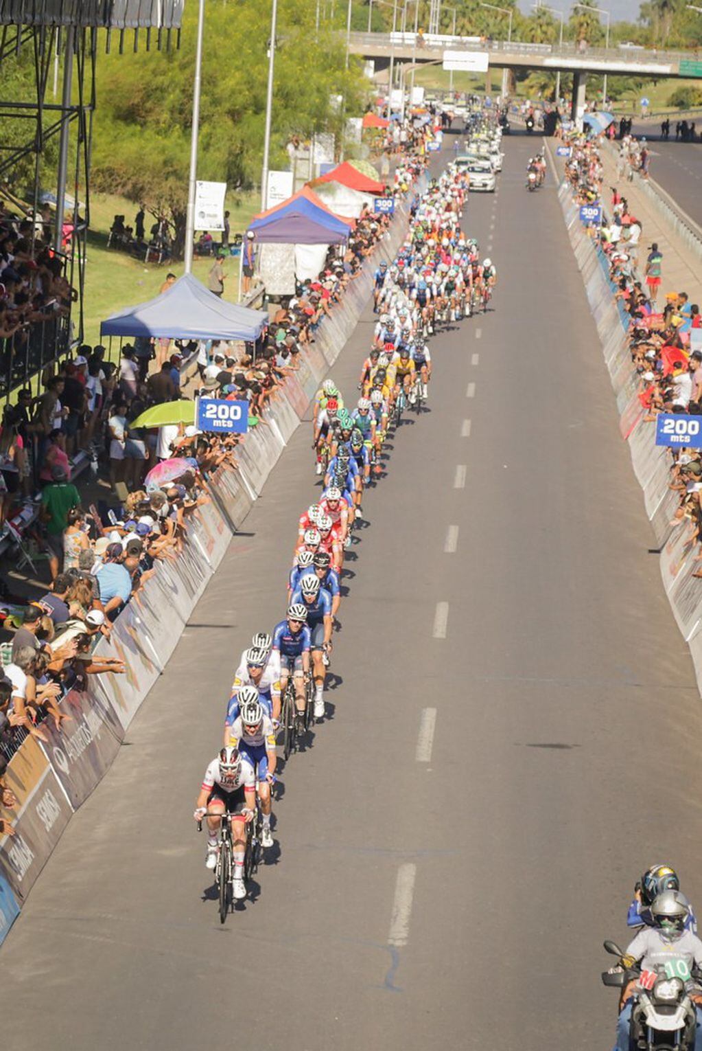 Unas 200 mil personas disfrutaron del último capítulo de la Vuelta a San Juan.