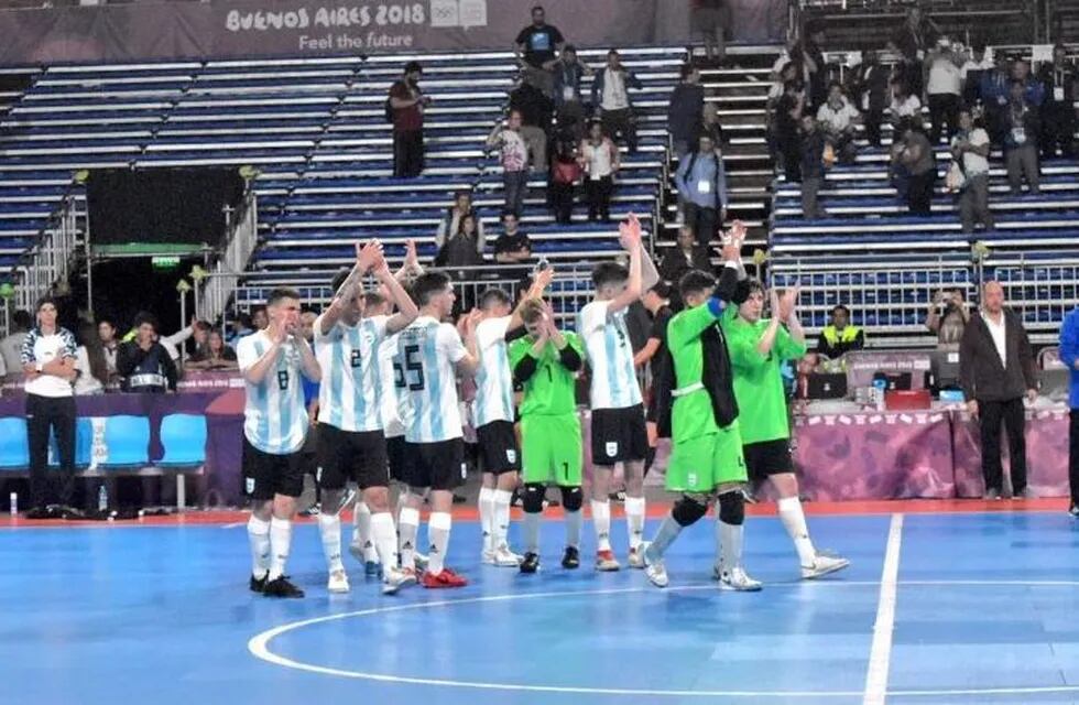 El futsal argentino enfrenta esta tarde a Eslovaquia, por la segunda fecha de grupos en Buenos Aires 2018.