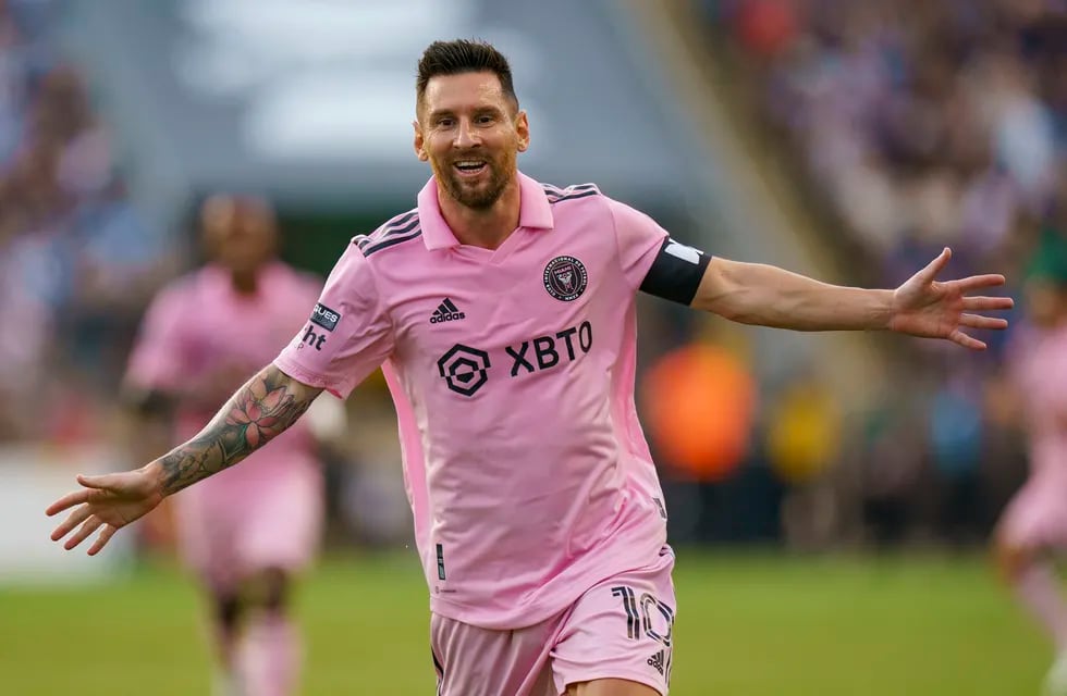 Lionel Messi busca seguir rompiendo récords. (AP Foto/Chris Szagola)